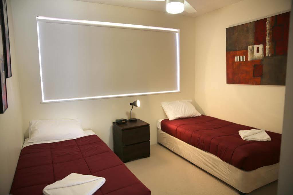 Cheltenham Apartments Caloundra Exteriör bild